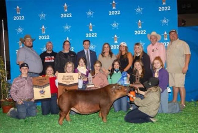 Supreme Champion Purebred Gilt Houston